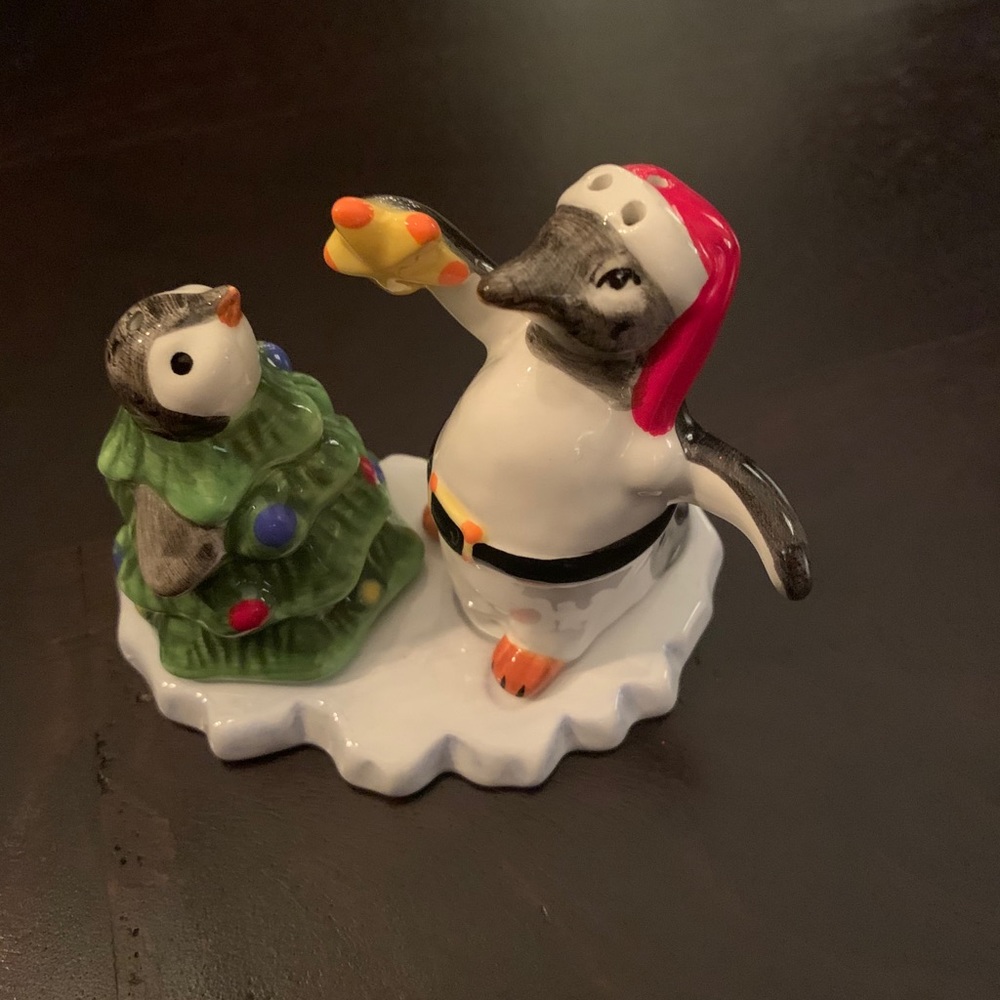 Penguin Christmas salt and pepper shaker set